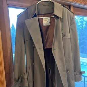 Vintage London Towne mens trench coat excellent condition size 46